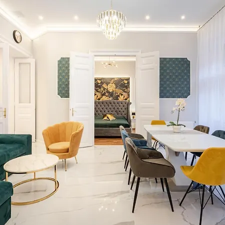 Διαμέρισμα Premium Art Deco At Broadway // 4bdr & 3br *