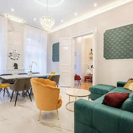 Premium Art Deco At Broadway // 4bdr & 3br Daire Budapeşte
