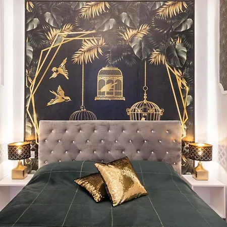 Premium Art Deco At Broadway // 4bdr & 3br Lägenhet *