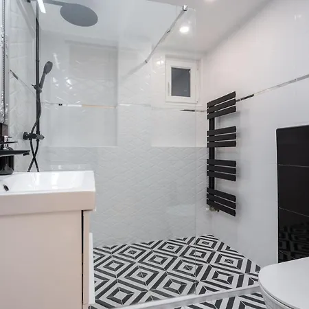 Lägenhet Premium Art Deco At Broadway // 4bdr & 3br Budapest