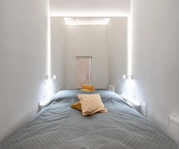 Apartament Premium Art Deco At Broadway // 4bdr & 3br Budapesta