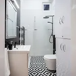 Premium Art Deco At Broadway // 4bdr & 3br Daire Budapeşte